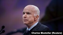 ABŞ-nyň senatory Jon Makkeýn 