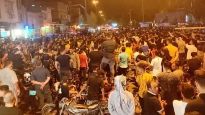 کانون نویسندگان و خانه سینما از اعتراضات خوزستان حمایت کرد