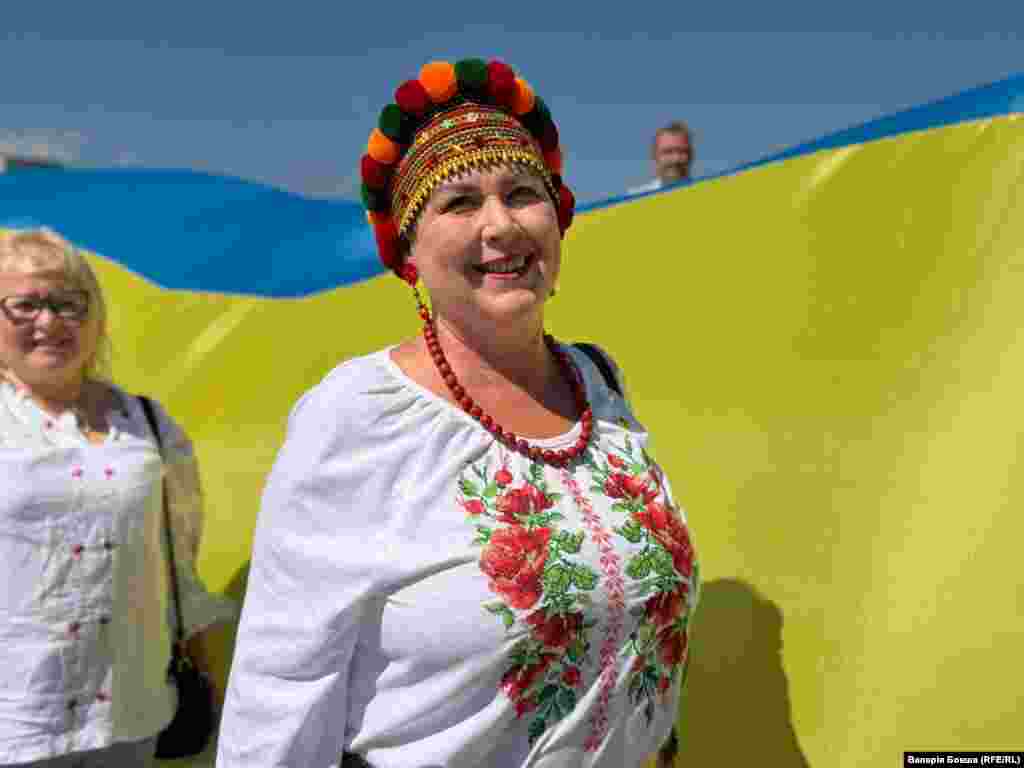 Люди прийшли у вишиванках та з усмішками. Дніпро, 24 серпня 2026 року