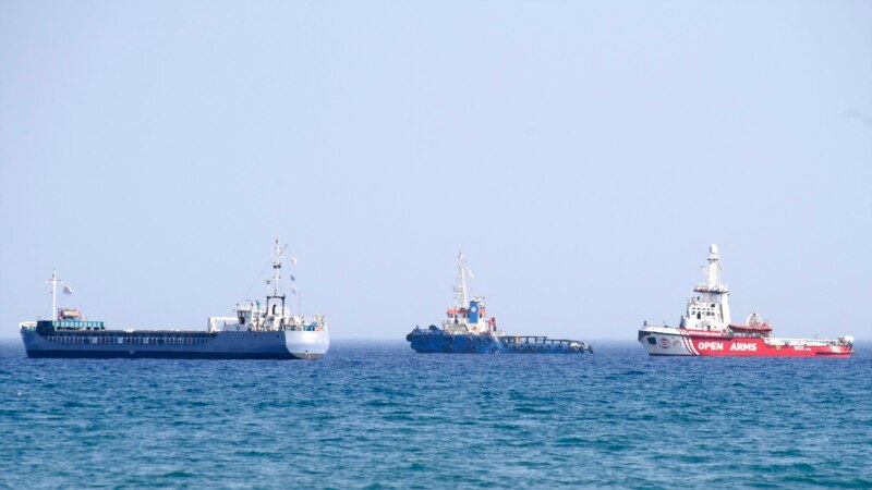 Tri broda sa humanitarnom pomoći se zaputila ka Gazi