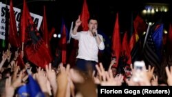 Лидерот на Демократската партија на Албанија, Љуљзим Баша.
