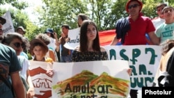 Armenia -- Environmental activists protest against the Amulsar gold mining project, Yerevan, August 19, 2019.