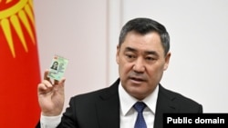 Президент Садыр Жапаров "Унаа" мекемесинде.