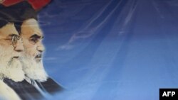 Россиянын Атомдук агенттигинин жетекчиси Сергей Кириенко орустардын жардамы менен курулган Бушер ядролук станциясында пресс-конференция өткөрдү, Иран, 25-февраль, 2009-жыл 