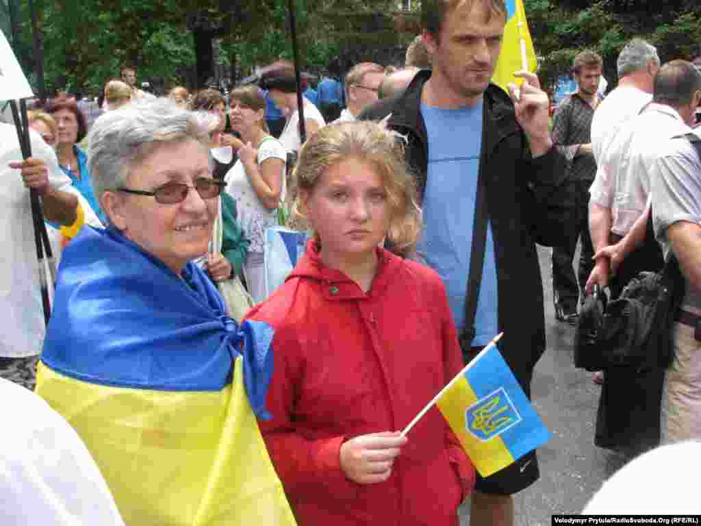 В акції брали участь люди різного віку.