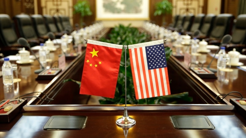 Diplomatët kinezë në SHBA duhet të regjistrojnë takimet e tyre me zyrtarë amerikanë