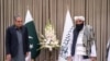دیدار متقی و نقوی: درخواست طالبان از پاکستان برای رفتار مناسب با مهاجران و زندانیان افغان