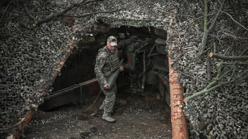 На фронті фіксується зменшення активності сил РФ. Генштаб ЗСУ звітує про майже 50 боїв