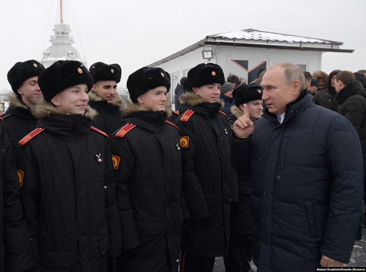 Массовое заражение в Суворовском училище. Подробности