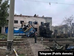 Posledice ruskog napada na železničku stanicu u Odesi 2. oktobra.