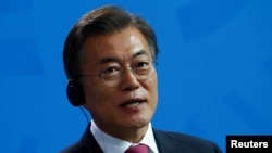 South Korea’s new president, Moon Jae-in, has expressed a willingness to improve relations with Pyongyang. (file photo)
