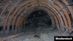 Угольная шахта, архивное фото