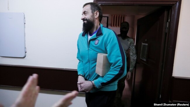 Моряк Андрей Опрыско перед судебным заседанием в Москве, 17 июля 2019 года