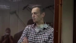 Врачи просят предоставить Навальному помощь