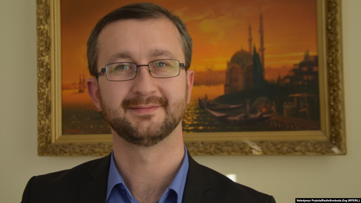 Смотреть Аксёнов объяснил американской радиостанции, чей Крым видео Смотреть Аксёнов объяснил американской радиостанции, чей Крым видео