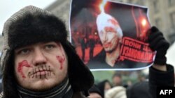 17 январда Киевда парламент томонидан намойишларни тақиқлаш тўғрисидаги қонун қабул қилинишига қарши ўтказилган митинг пайти.