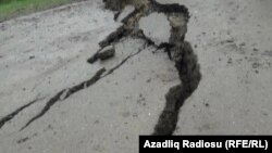 Torpaq sürüşməsi, arxiv foto