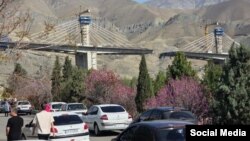 Tehranı Kərəc şəhəri ilə birləşdirən B1 magistral körpüsü vurulub