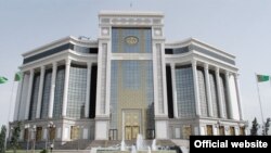 Aşgabat, Daşary Ykdysadyýet banky