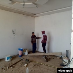 Даъвогарон мегӯянд, ин як лаҳзаи корашон дар хонаи додситони собиқ аст