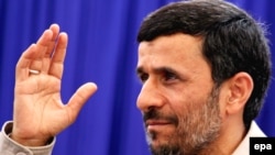  Mahmud Ahmedinejad