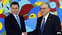 Премиерот Никола Груевски се сретна со неговиот грчки колега Лукас Пападимос на маргините на Самитот на Европската унија во Брисел на 1 март 2012 година.