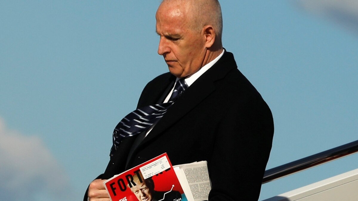 Бывший советник Трампа: русские предлагали интим-услуги в Москве