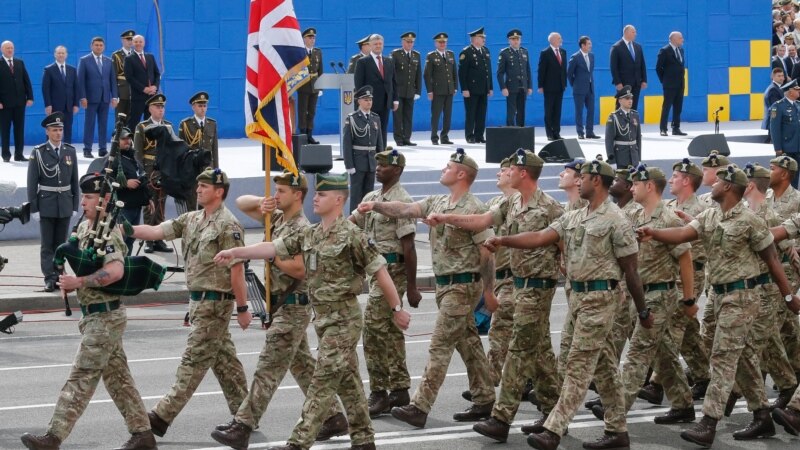 Шефот на британската армија: Русија e поголема закана од ИД
