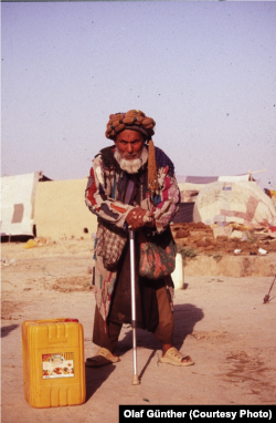 Dzugi gypsy mendicant.