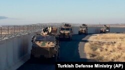 آرشیف، کاروان موترهای نظامیان ترکیه در سوریه