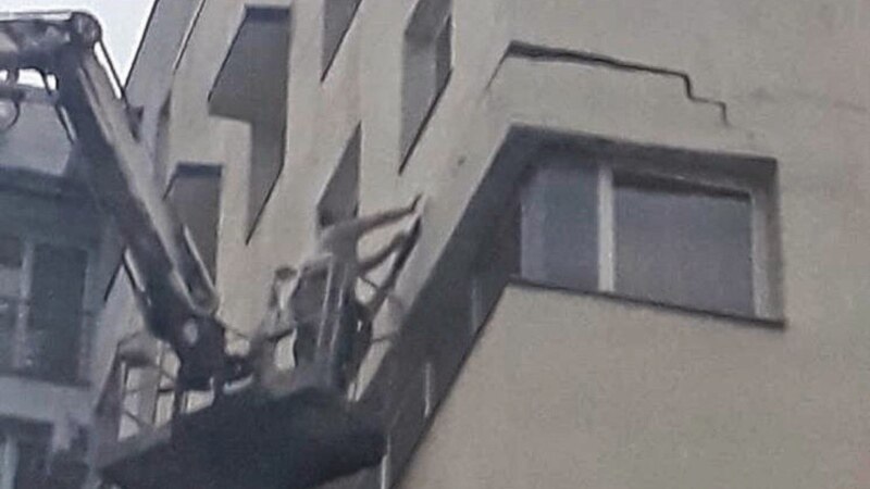 Во Владикавказе эвакуировали жильцов многоэтажки из-за трещины на здании