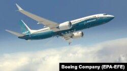 A Boeing 737 MAX 8