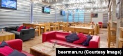 Пустой зал одного из заведений Beerman