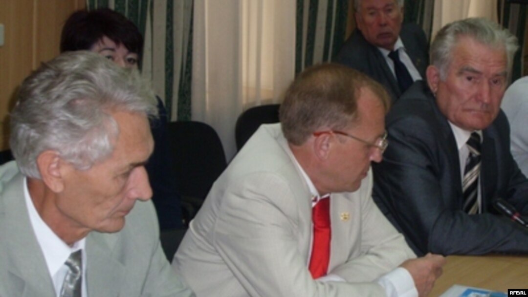 Башкорт Румил Азнабаев, чуаш Геннадий Архипов, удмурт Валентин Тубылов.