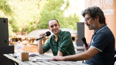 През 2015 г Панайот Стефанов е студент по журналистика и