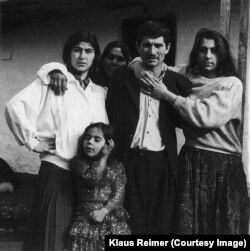 Clejani, Romania, 1993 (photos:Klaus Reimer)