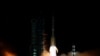 Старт ракеты-носителя с космодрома в провинции Ганьсу