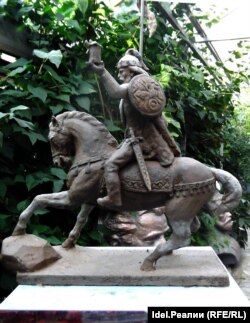 Скульптура Котрага, сына Кубрата, основателя Волжской Булгарии