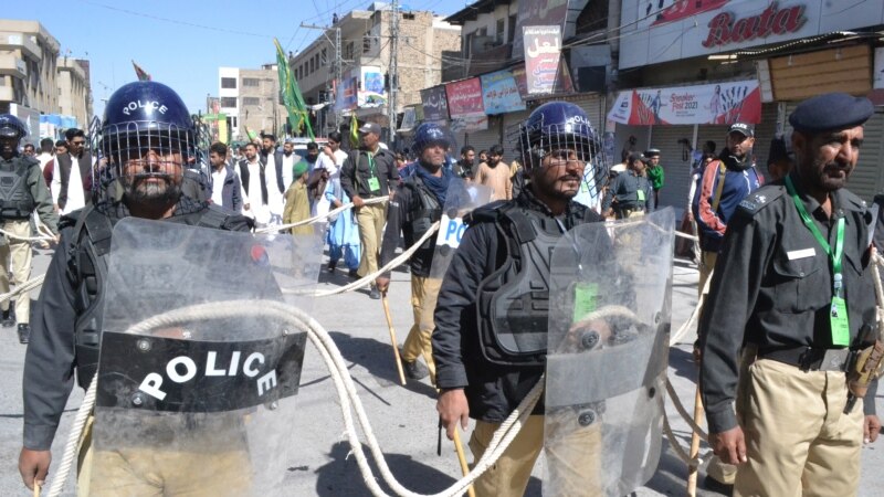 راهپیمایی تحریک لبیک در پاکستان؛ پولیس بخشی از راه ها را مسدود کرده است
