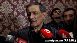 Armenia - Arush Arushanian's father Gagik talks to journalists in Goris, October 17, 2021.