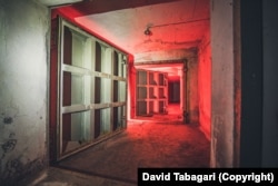 A Tbiliszi alatti bombabunker hatalmas biztonsági ajtói