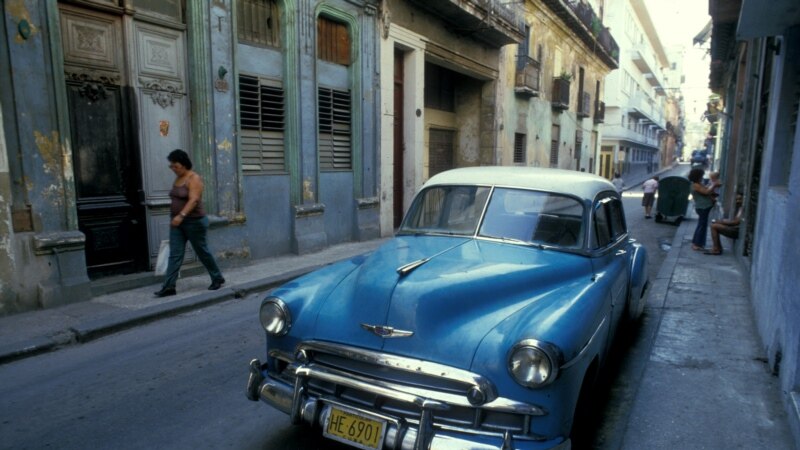 SAD ponovo izdaju vize na Kubi 