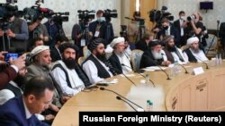 هیات نمایندگی گروه طالبان در نشست مسکو که روز ۲۸ مهر برگزار شد.