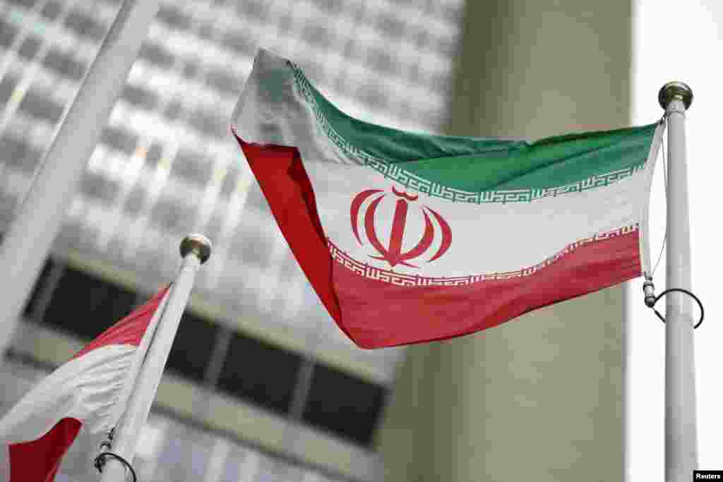 ИРАН - Меѓународните преговори за заживување на иранскиот нуклеарен договор од 2015 година повторно започнаа во Виена по петмесечна пауза, а Вашингтон и Техеран ги повторија своите спротивни услови за враќање во сила на историскиот договор.
