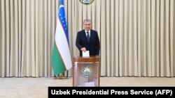 О том, что действующий президент Шавкат Мирзияев будет участвовать в качестве кандидата в президентских выборах, намеченных на 9 июля этого года, официально пока не объявлено.