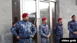Armenia - Police raid the election campaign headquarters of the opposition Arush Arushanian Bloc in Goris, October 17, 2021
