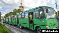 Бишкек. Жаңы келген автобустар.