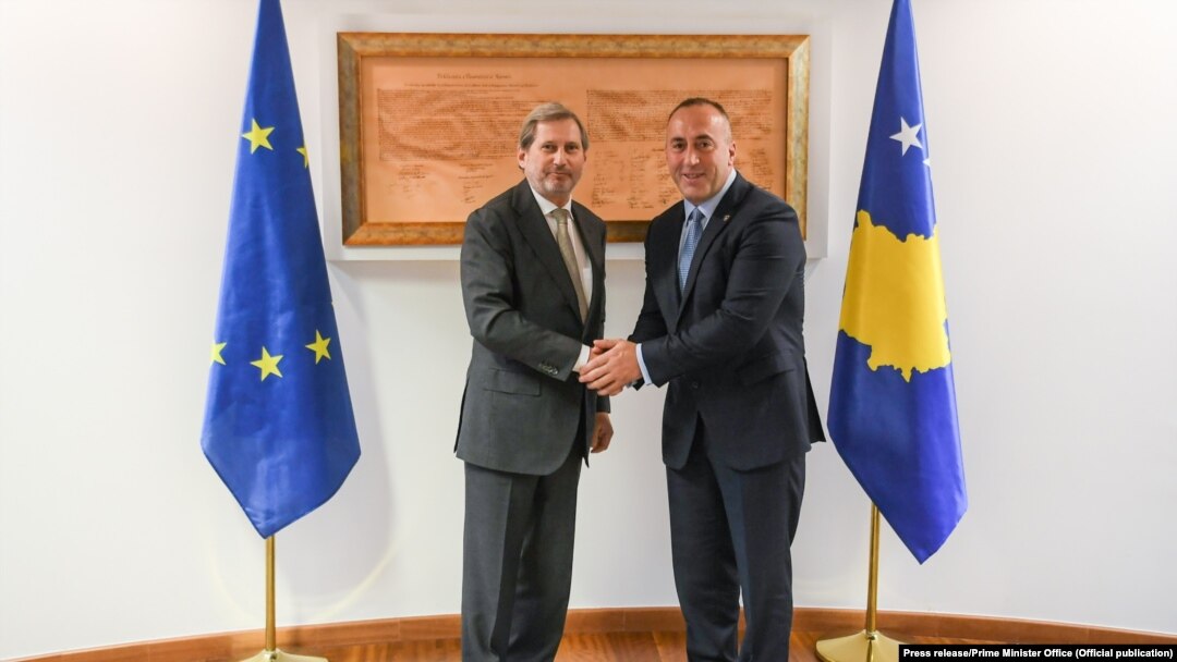 Johanes Han i Ramuš Haradinaj, Priština, 3. decembra 