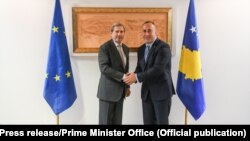 Johanes Han i Ramuš Haradinaj, Priština, 3. decembra 