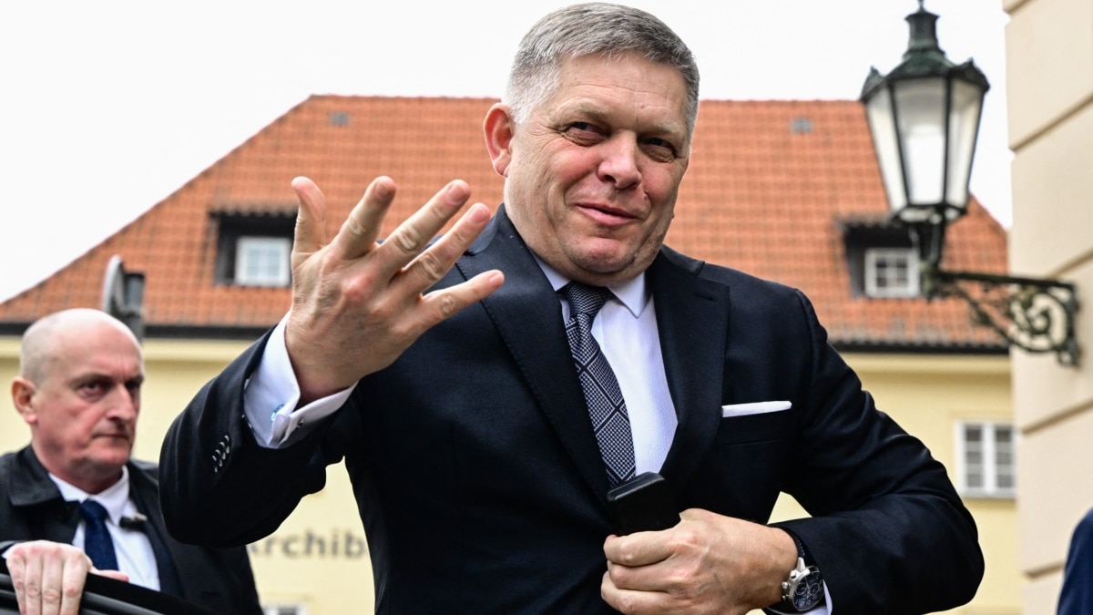 Словашкият премиер Роберт Фицо остава в тежко, но стабилно състояние,